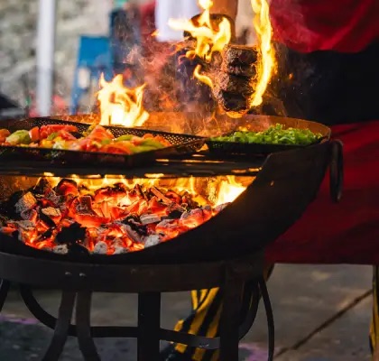 Why is Kadai the Best Barbecue to Use on a Fire Stage?